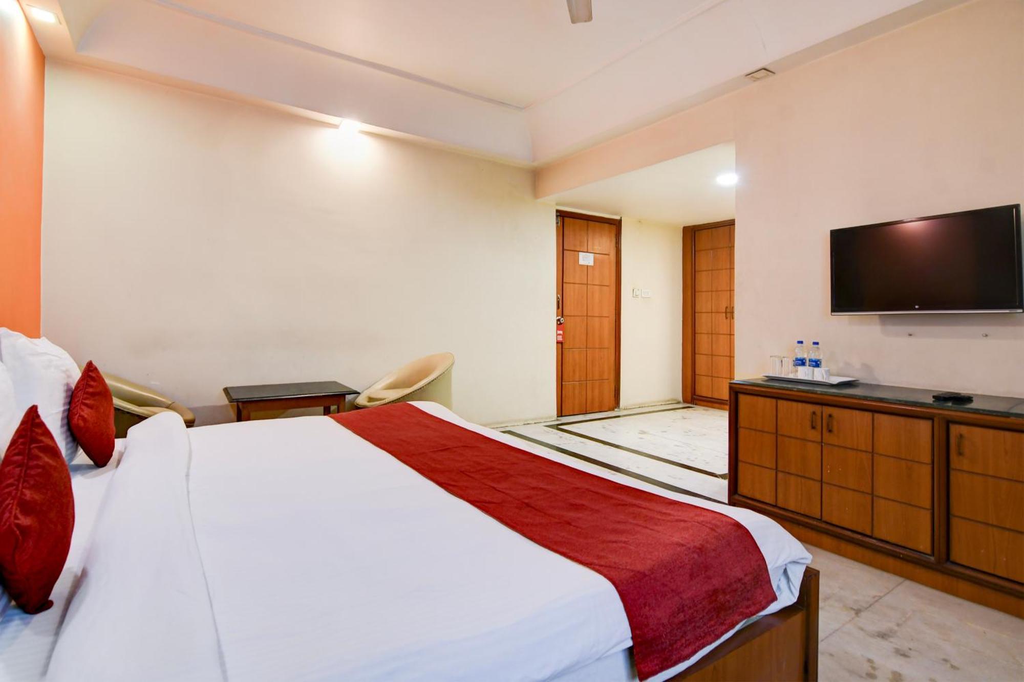Hotel King'S Crown Καλκούτα Εξωτερικό φωτογραφία