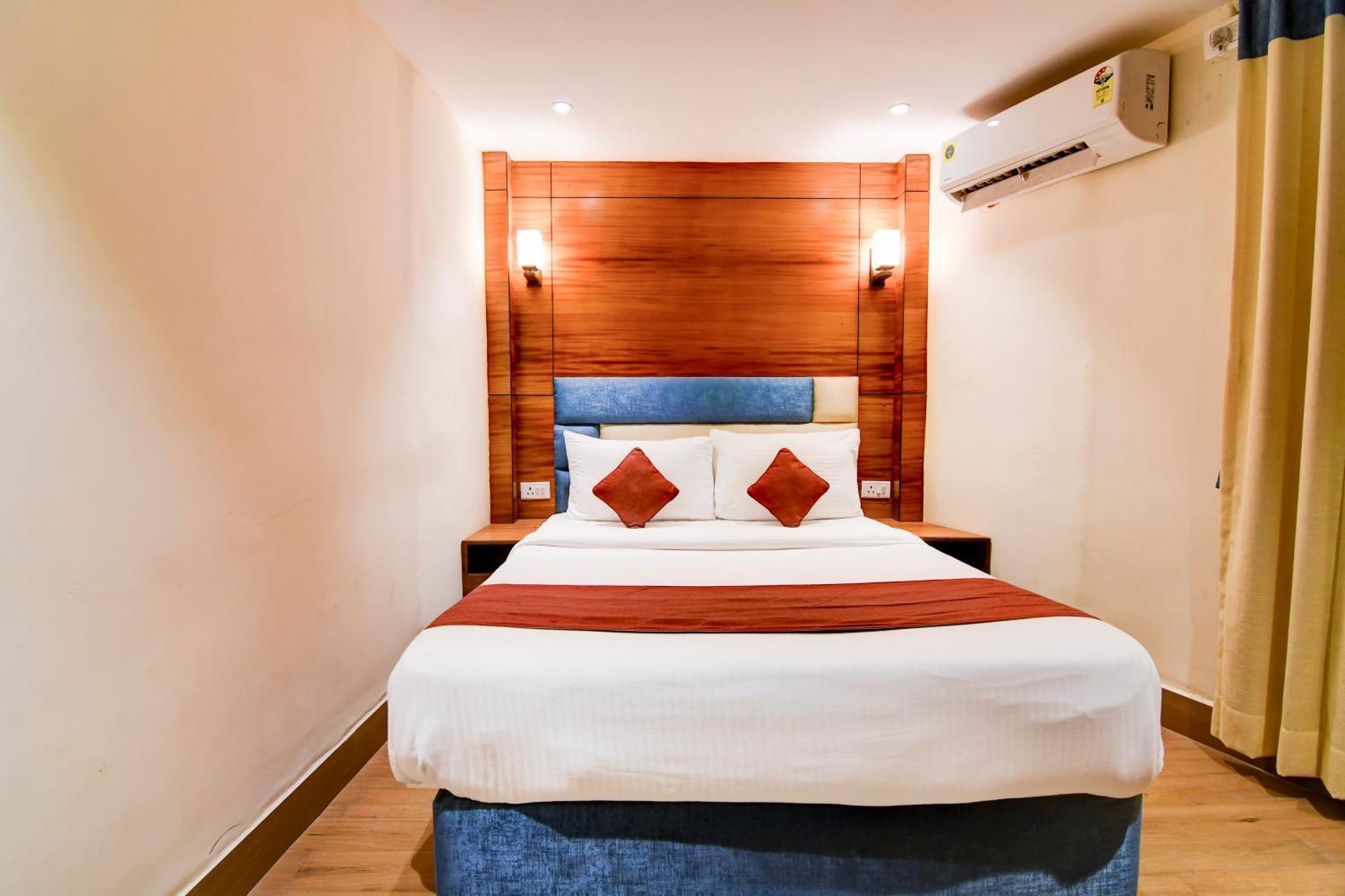 Hotel King'S Crown Καλκούτα Εξωτερικό φωτογραφία