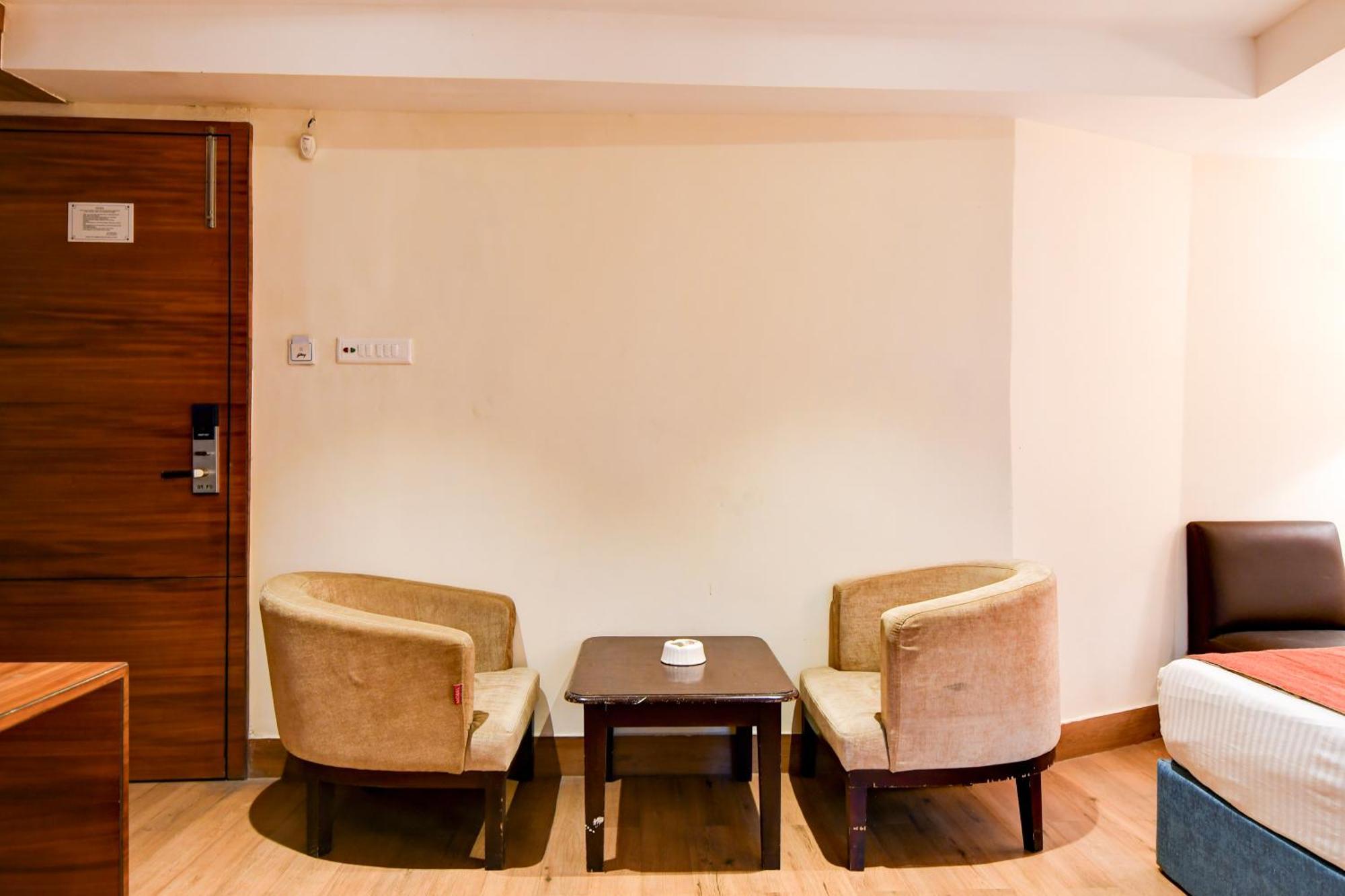 Hotel King'S Crown Καλκούτα Εξωτερικό φωτογραφία