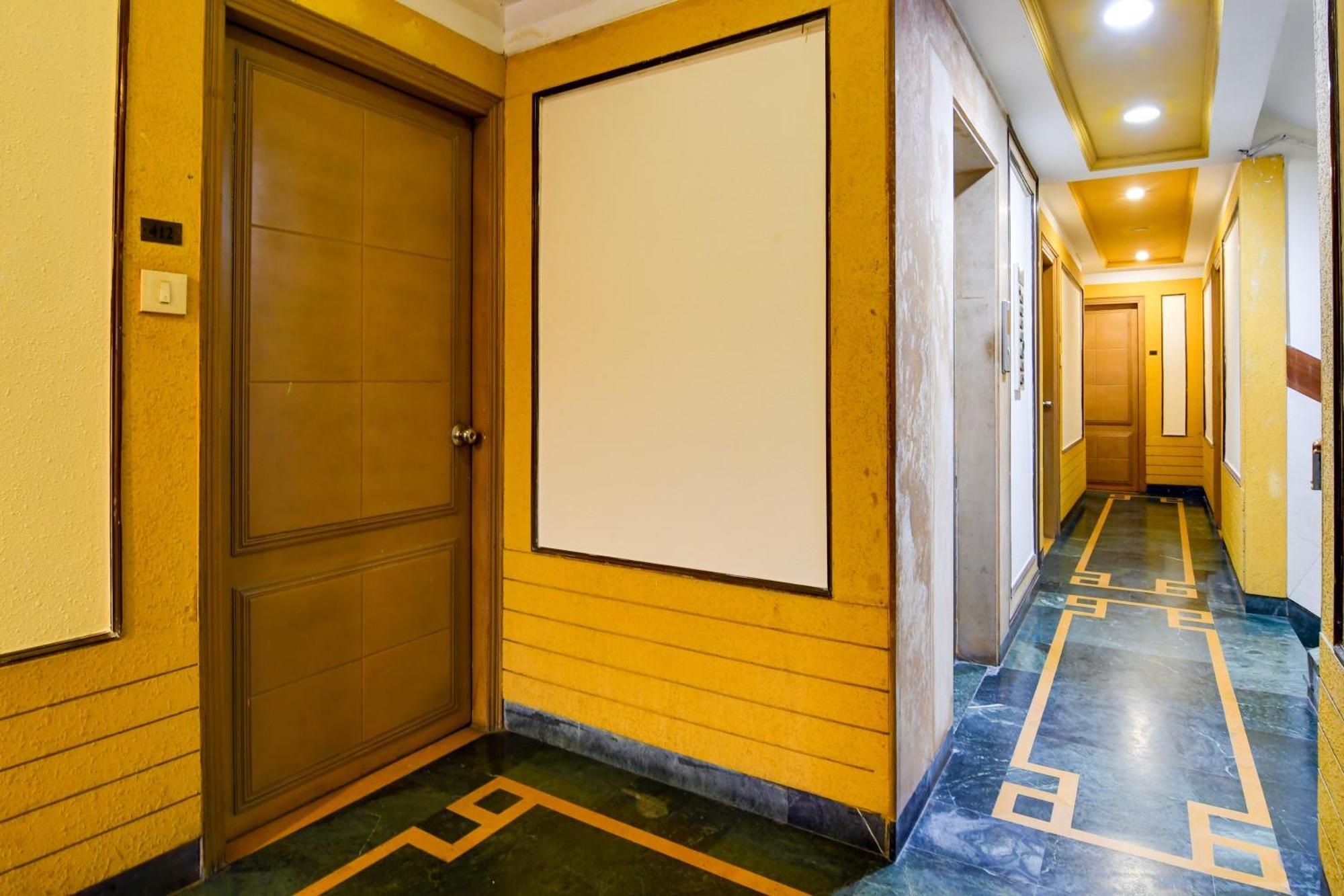 Hotel King'S Crown Καλκούτα Εξωτερικό φωτογραφία